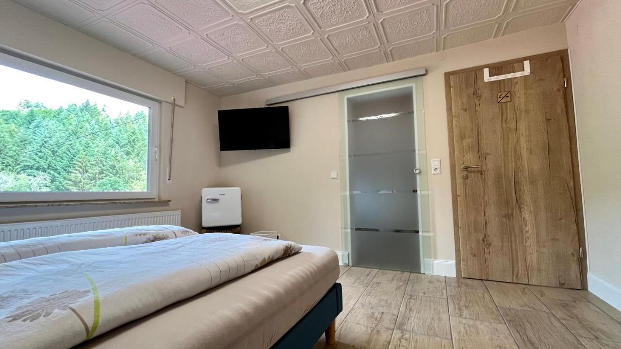 Franky House Am Nuerburgring Bed and Breakfast Quiddelbach Buitenkant foto