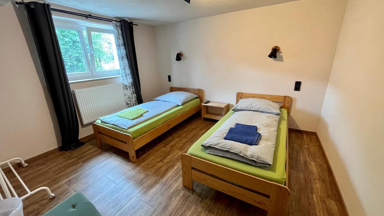 Franky House Am Nuerburgring Bed and Breakfast Quiddelbach Buitenkant foto