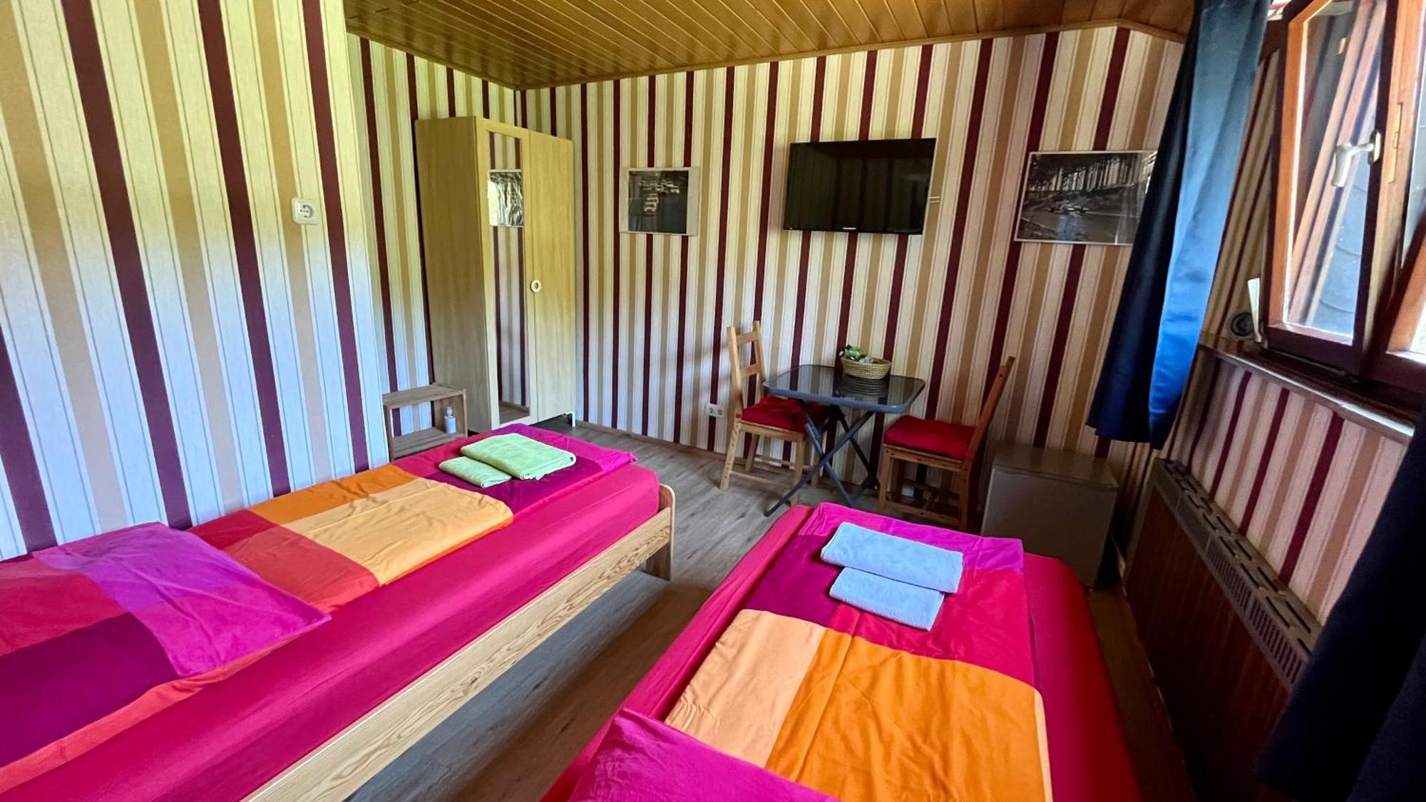 Franky House Am Nuerburgring Bed and Breakfast Quiddelbach Buitenkant foto