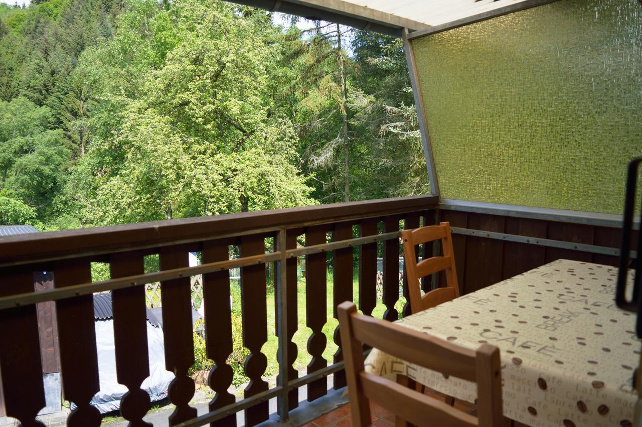 Franky House Am Nuerburgring Bed and Breakfast Quiddelbach Buitenkant foto